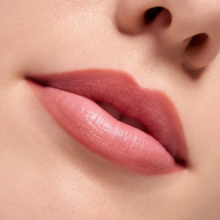 essence  POUTline soft glide LIP PENCIL crayon à lèvres 
