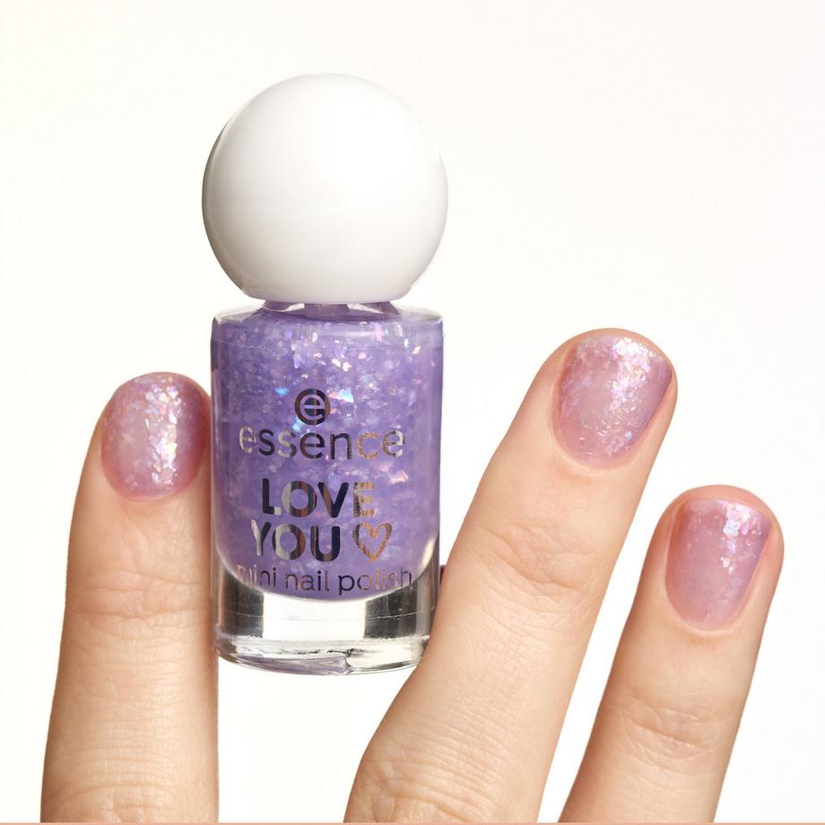 essence  LOVE YOU mini nail polish vernis à ongles mini 