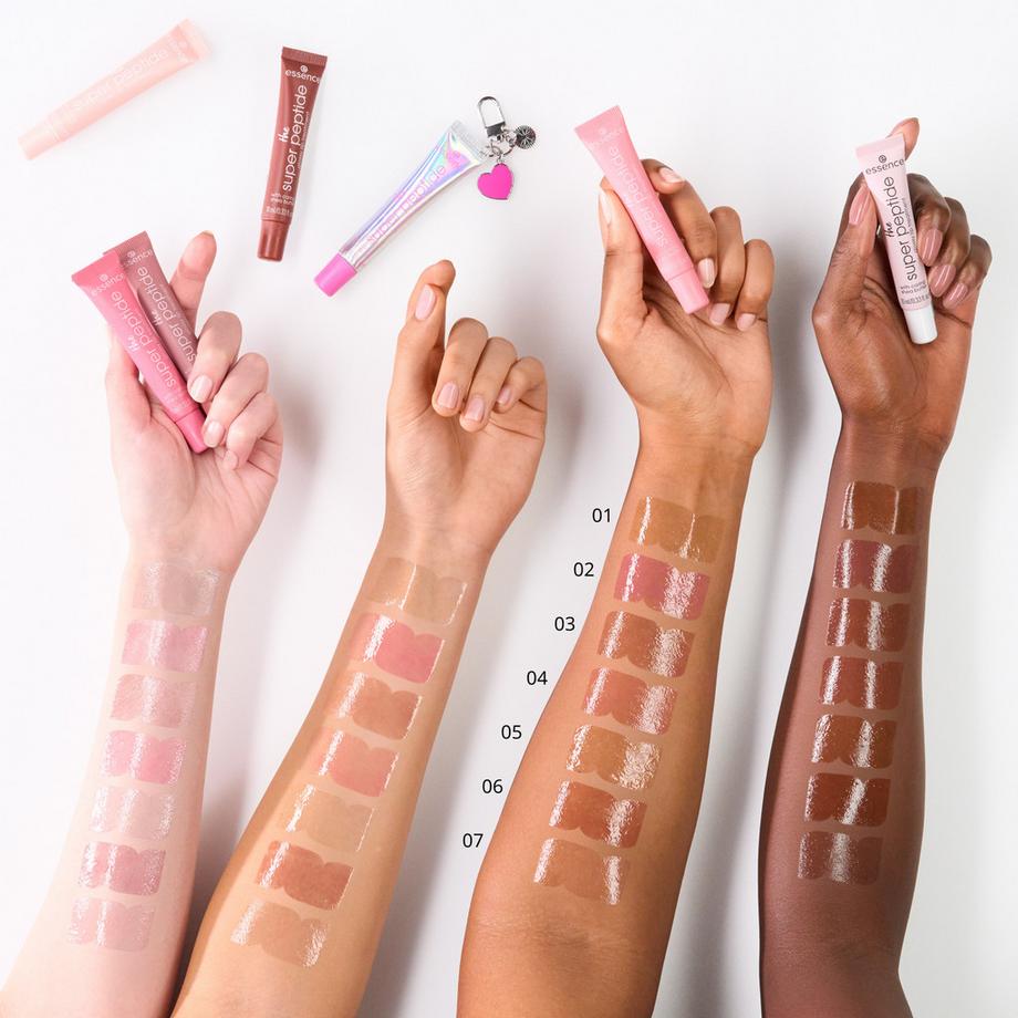 essence The Super Peptide Glossy Lip Treatment 