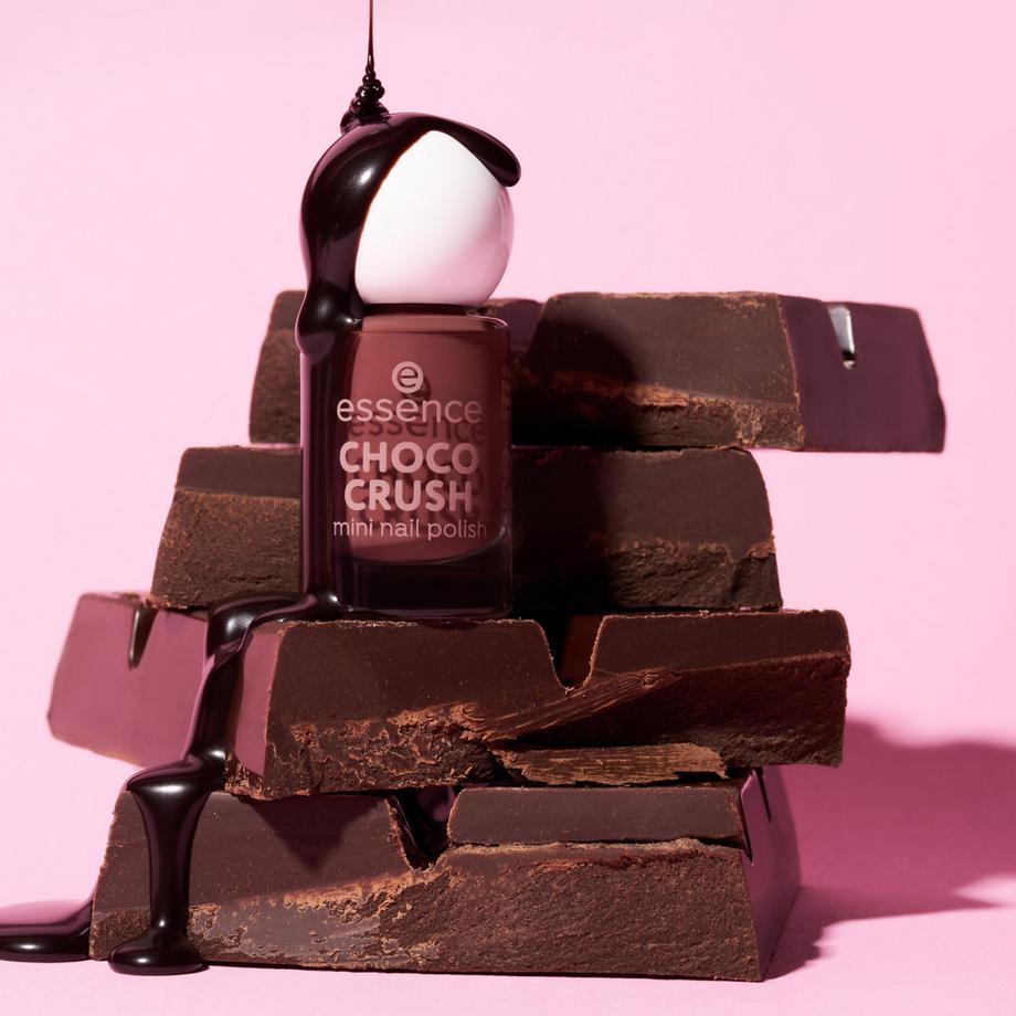 essence  CHOCO CRUSH mini nail polish mini vernis à ongles 