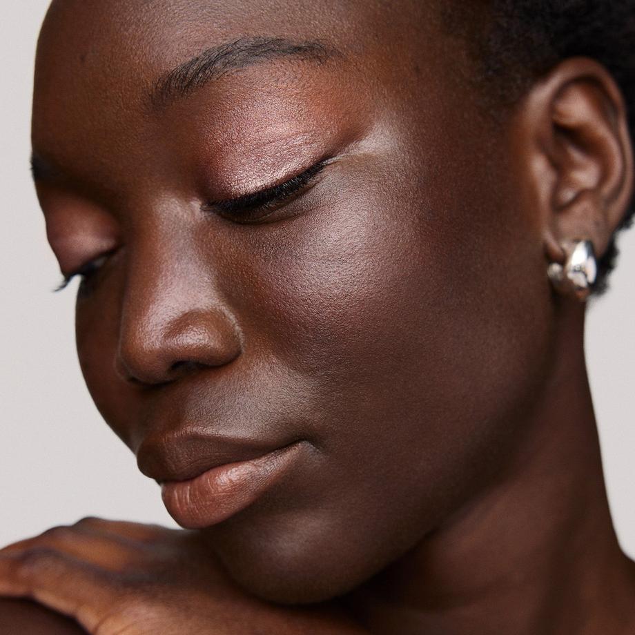 Merit Beauty  Solo Shadow Sheen - Fard A Paupieres Irisé 