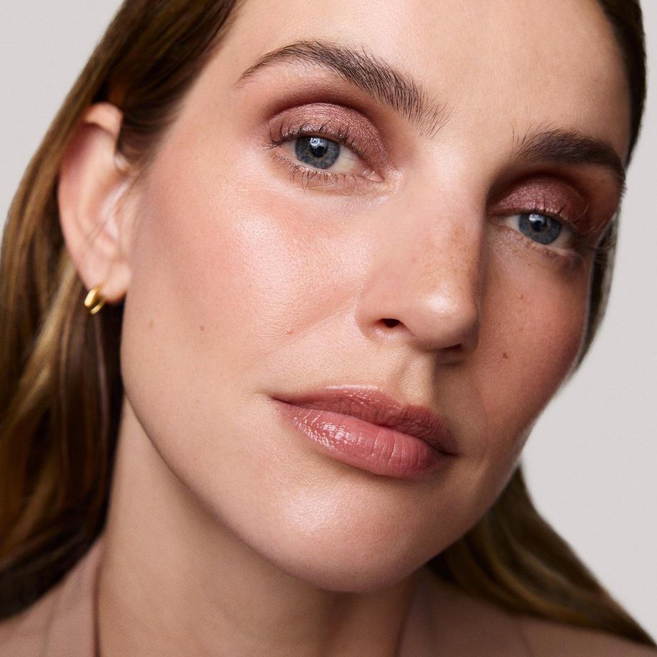 Merit Beauty  Solo Shadow Sheen - Fard A Paupieres Irisé 