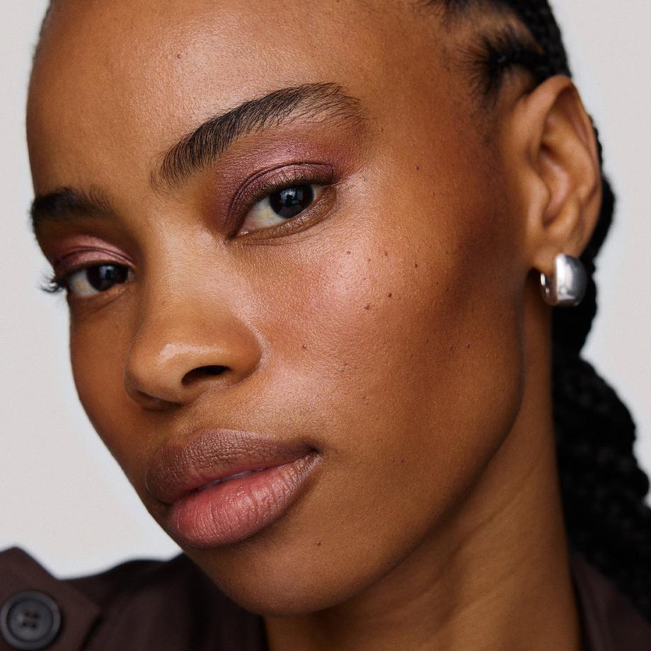 Merit Beauty  Solo Shadow Sheen - Fard A Paupieres Irisé 