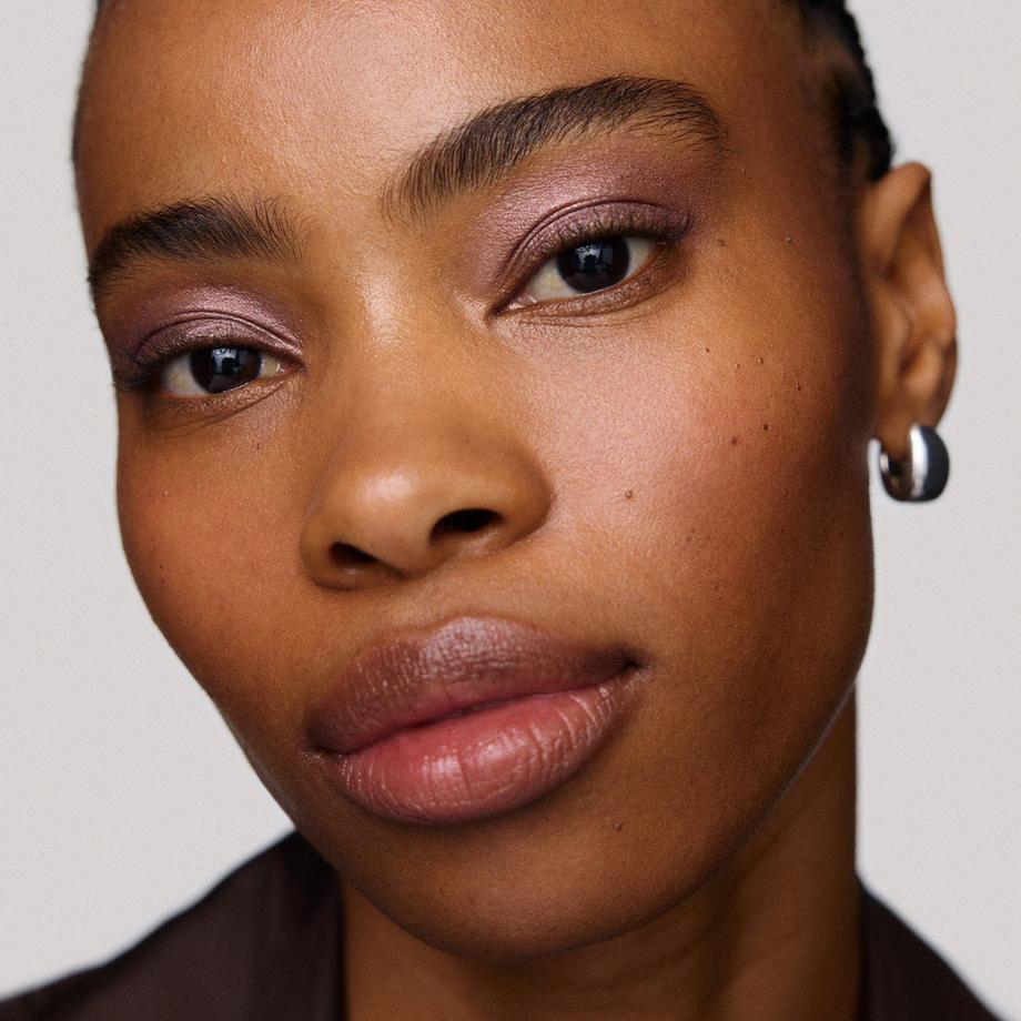 Merit Beauty  Solo Shadow Sheen - Fard A Paupieres Irisé 