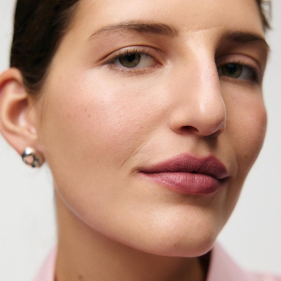 Merit Beauty  Signature Lip Blush - Rouge À Lèvres Mat Modulable 