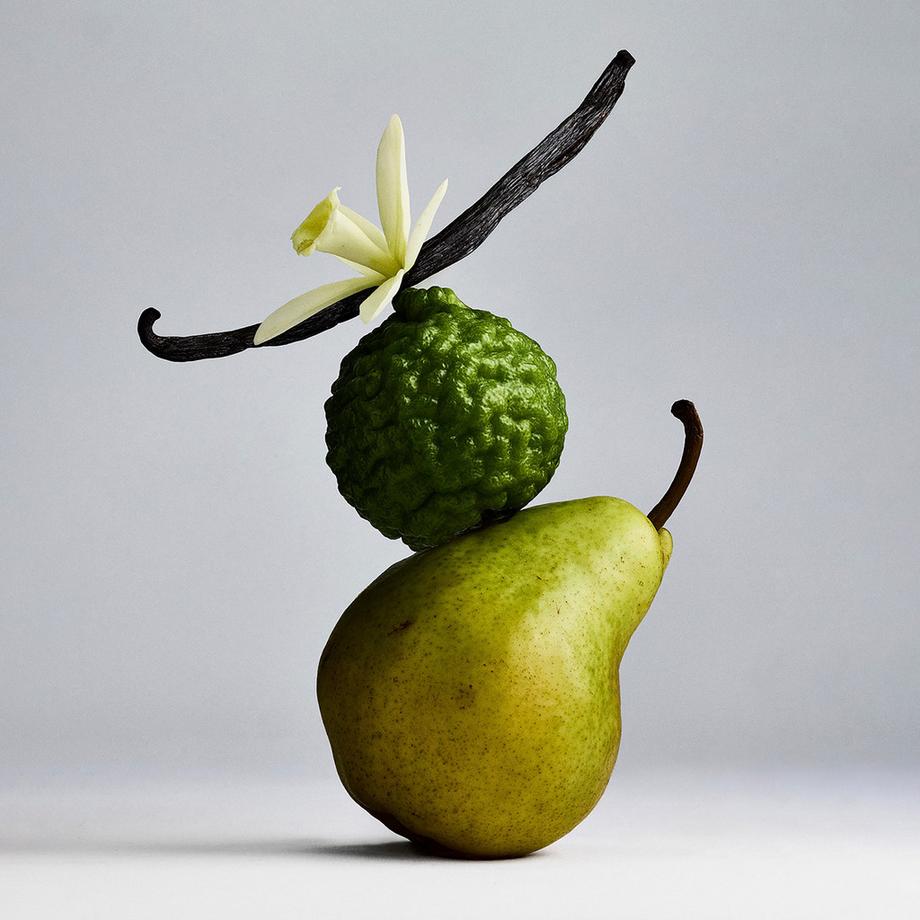 Merit Beauty  Retrospect - L’Extrait De Parfum 