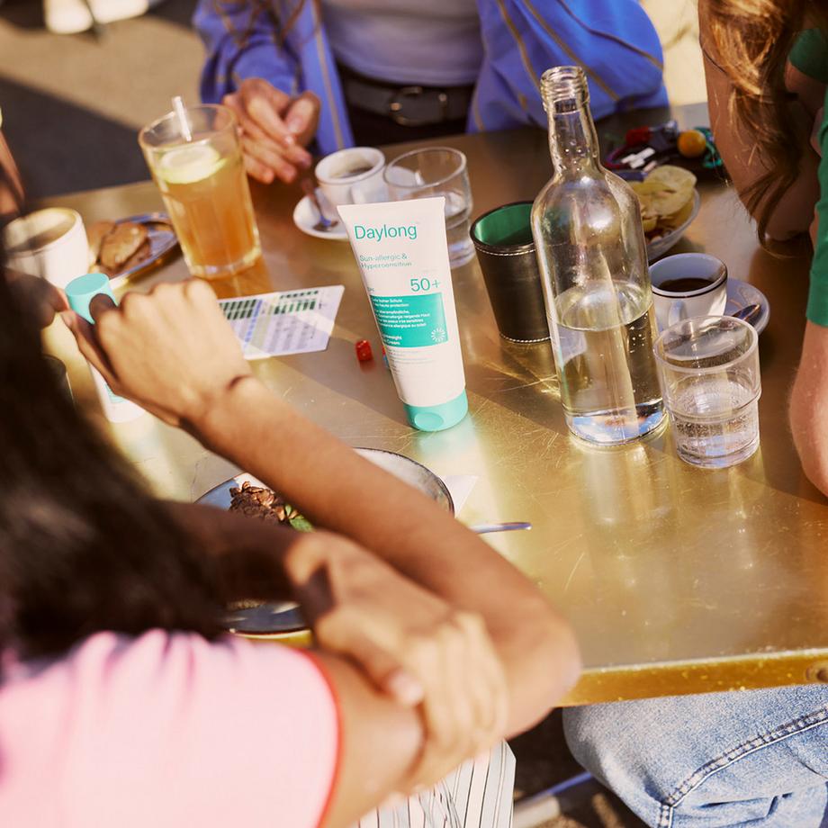 Daylong  Sun-Allergic & Hypersensitive Lightweight Gel Cream SPF 50+ 