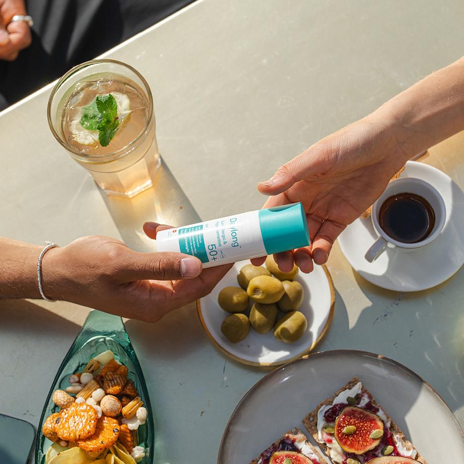 Daylong  Sun-Allergic & Hypersensitive Face Lightweight Fluid SPF 50+ 