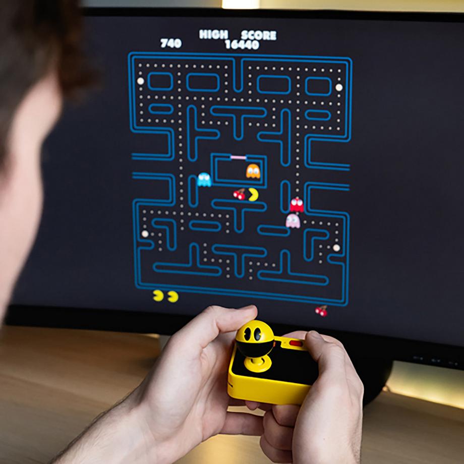 FIZZ Creations  PAC-MAN Plug and Play 