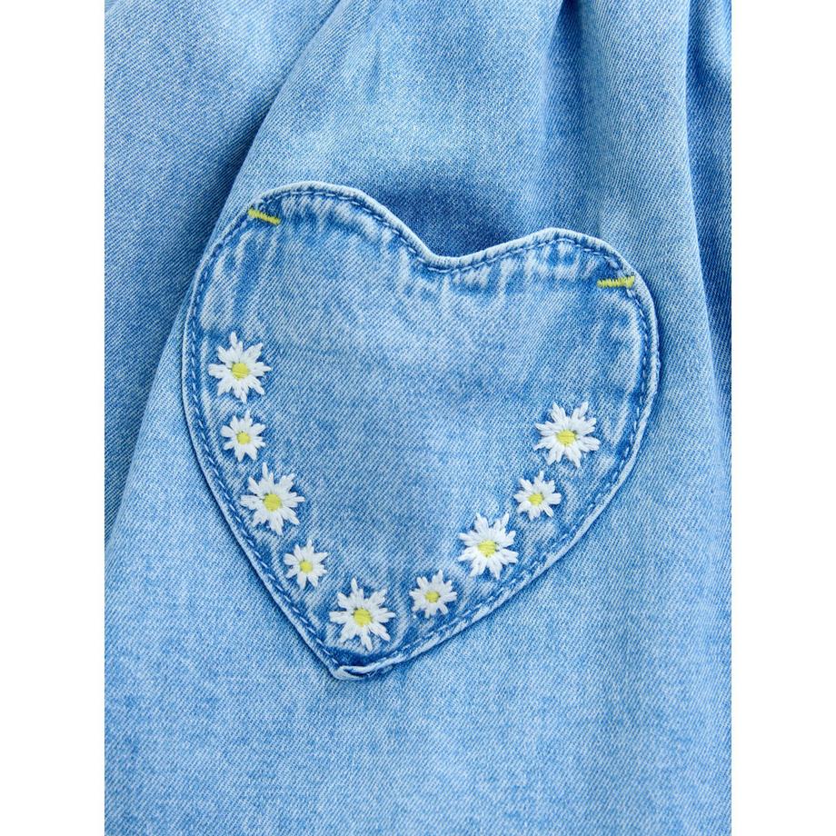 Next Jeanskleid mit bestickten Herztaschen  