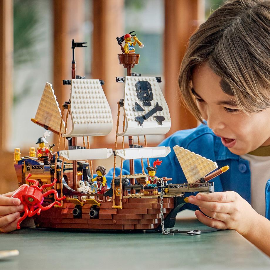 LEGO®  31387 Bateau pirate mythique 