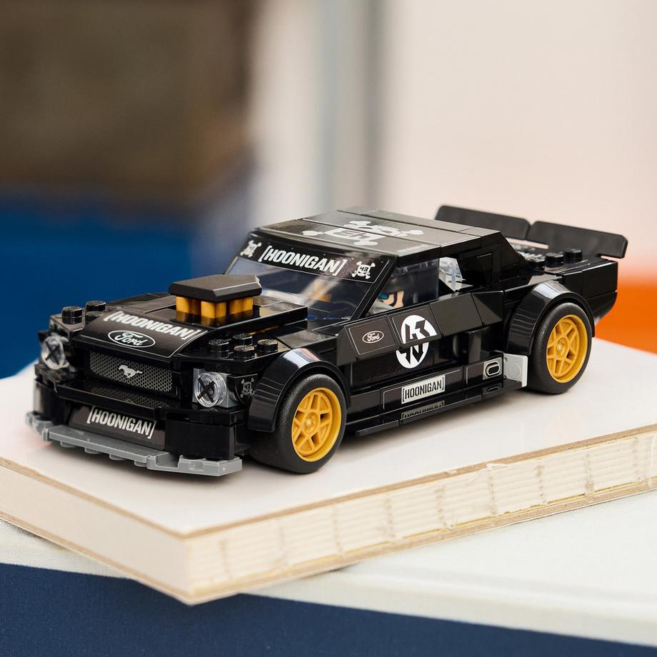 LEGO®  77262 La Ford Mustang Hoonicorn V1 de 1965 de Ken Block 
