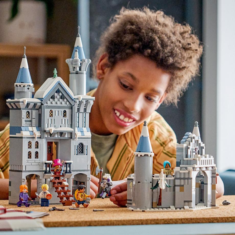 LEGO®  75645 Battaglia al Castello di Drum 
