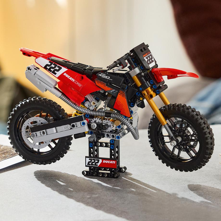 LEGO®  42238 Ducati Desmo450 MX Factory Motorrad 