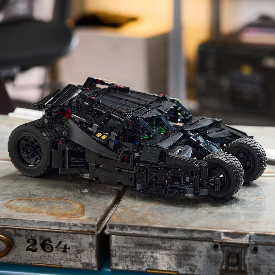 LEGO®  42239 Batmobile™ Tumbler 