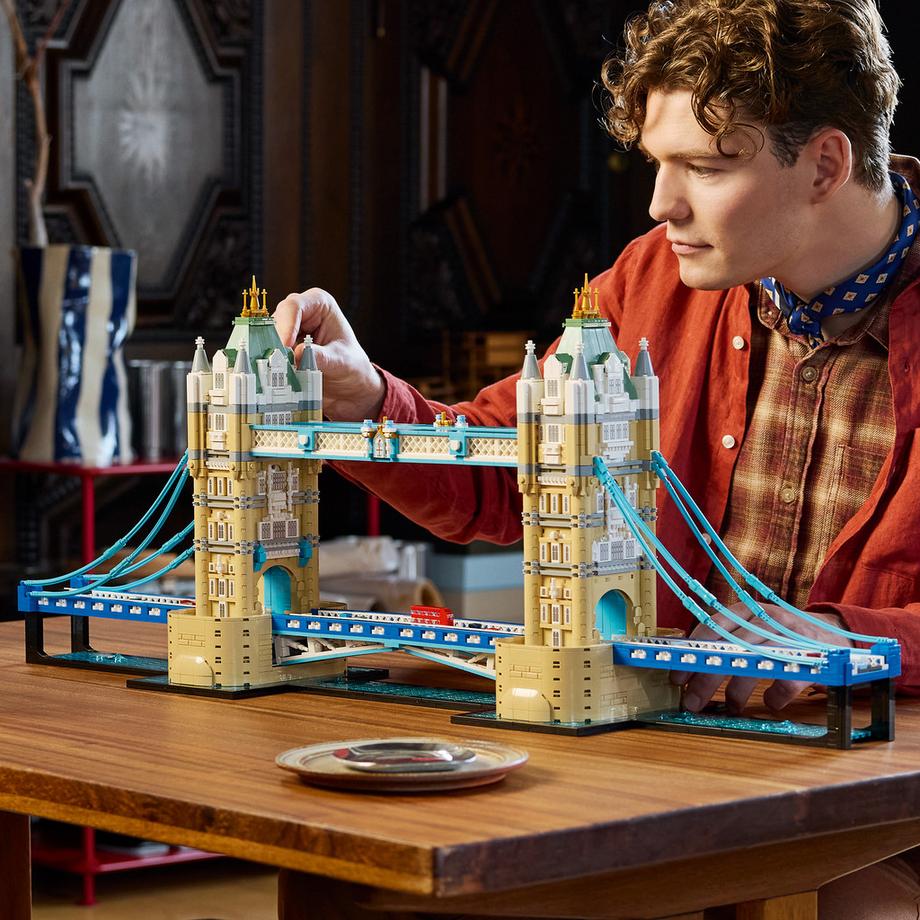LEGO®  21067 Tower Bridge 