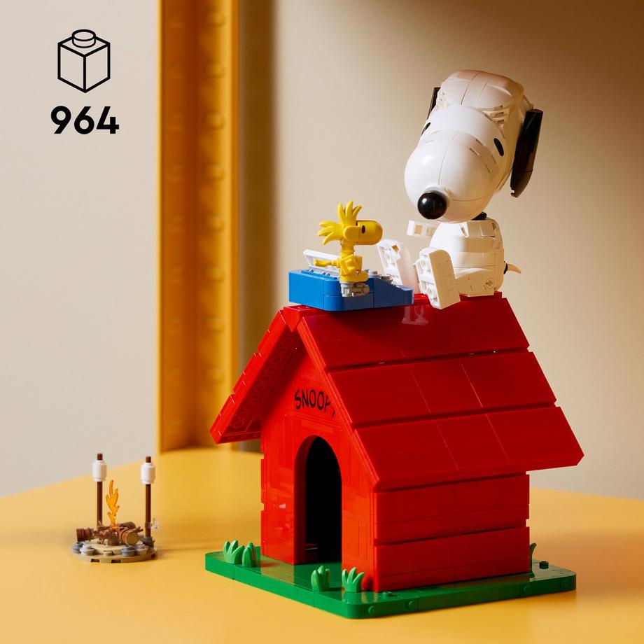LEGO®  21368 Peanuts : la niche de Snoopy 
