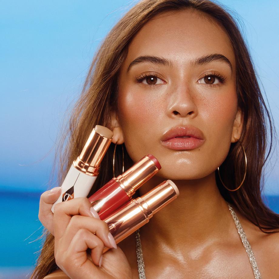CHARLOTTE TILBURY  Unreal Highlighter Stick - Highlighter en stick 