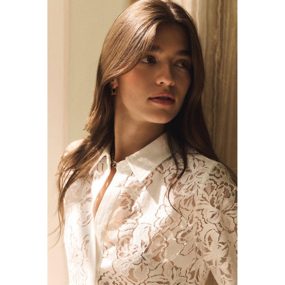Caroll Chemise en dentelle à manches courtes et boutonnée  