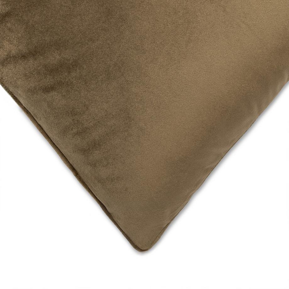 Manor Home Coussin Russell 