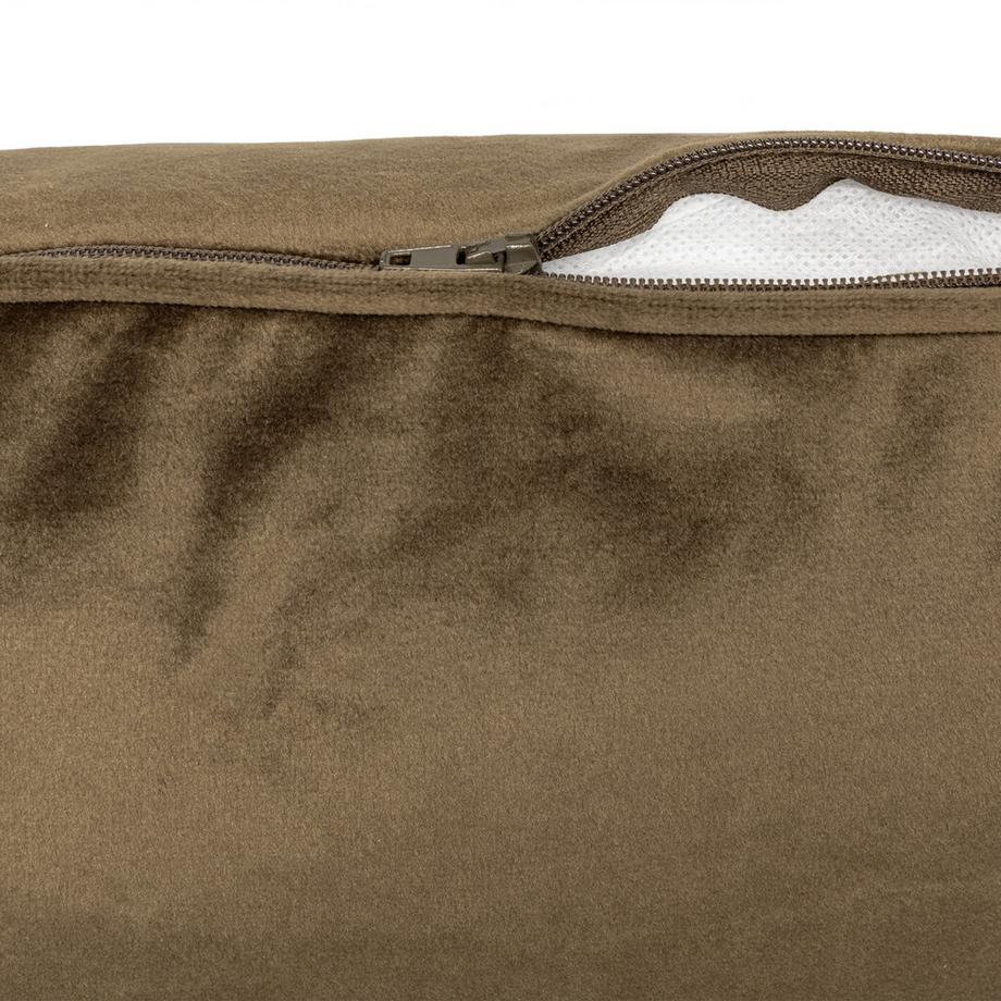 Manor Home Coussin Russell 