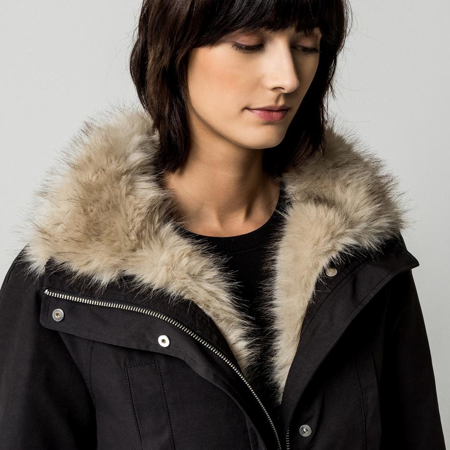 Manor Woman Parka avec capuche en fausse fourrure  