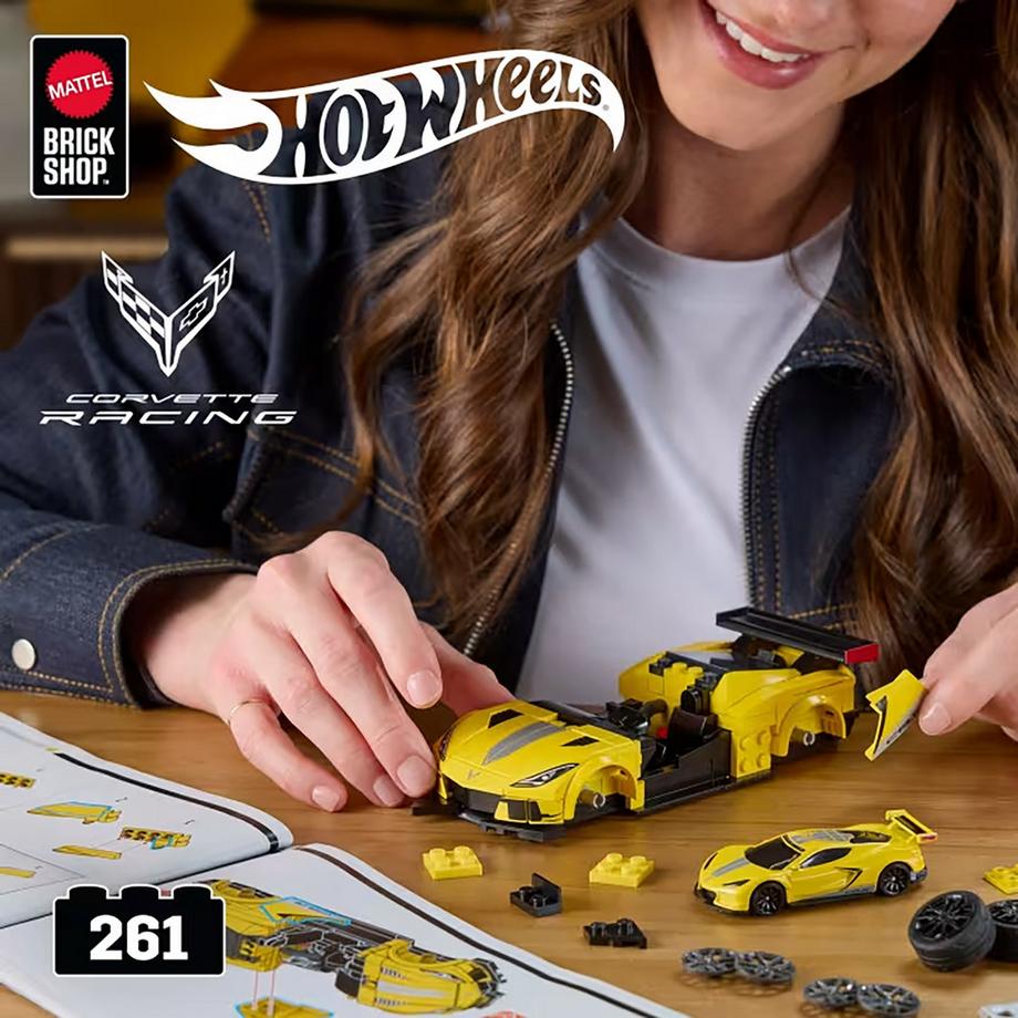 Mattel  Brick Shop Corvette 