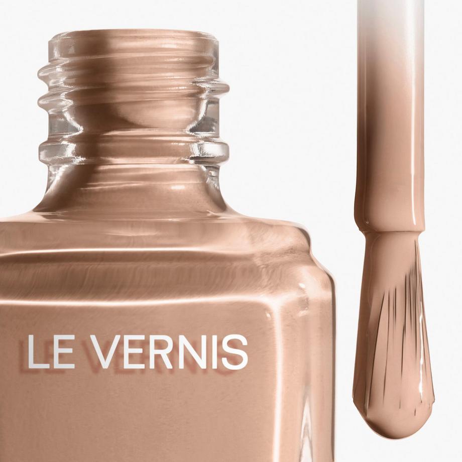 CHANEL LE VERNIS LUNGA TENUTA 