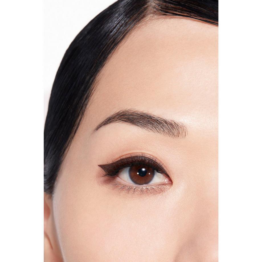 CHANEL LE LINER DE CHANEL ⁠ EYELINER LIQUIDO ULTRA-PRECISO, A LUNGA TENUTA E SENZA SBAVATURE 