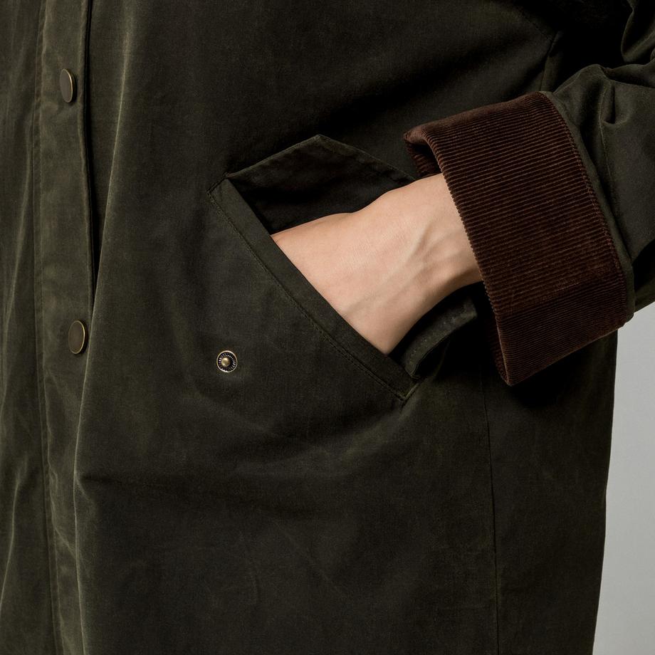 Manor Woman Olivgrüne Jacke mit Cordkragen und -ärmeln  