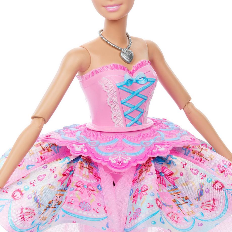 Barbie  Deluxe Feature Clara 