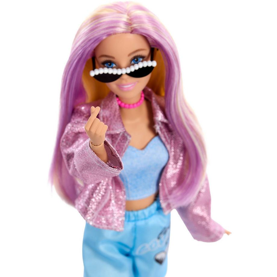 Barbie  Deluxe Style Customization 