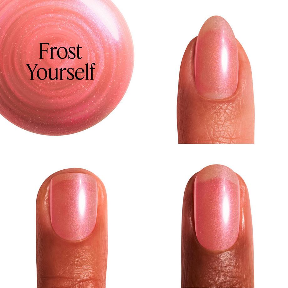 essie  Smalto gel a lunga tenuta di essie 
