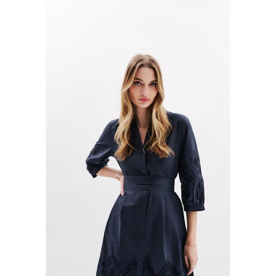 Caroll Robe Chemise Midi à Broderies  