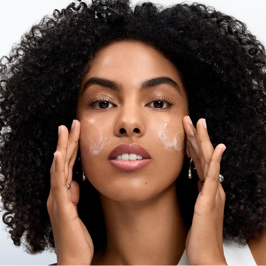 LANCOME  Génifique Ultimate Cleanser 