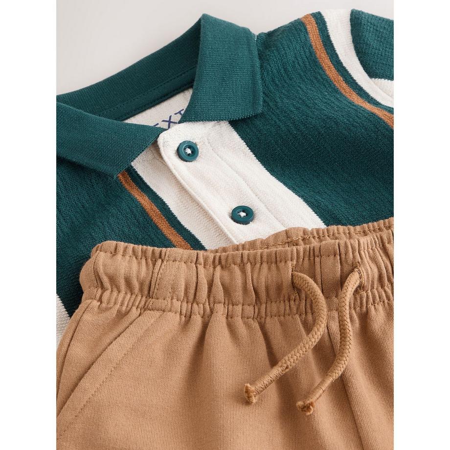 Next  Set, top e shorts 