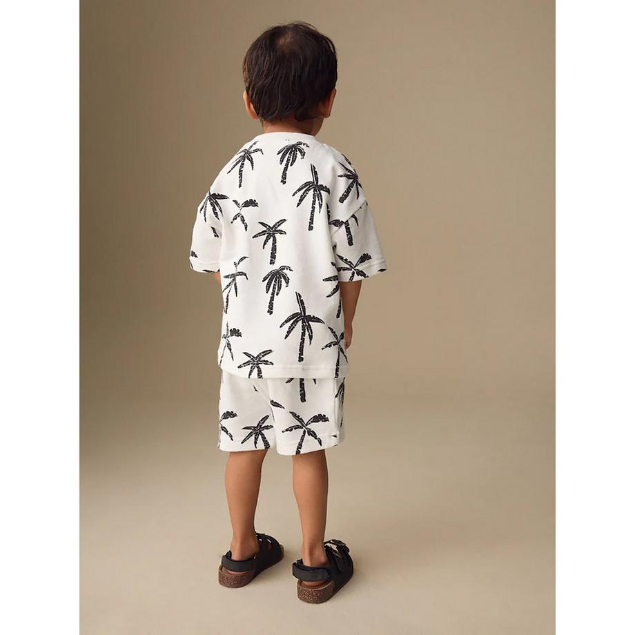 Next  Set: haut & shorts 