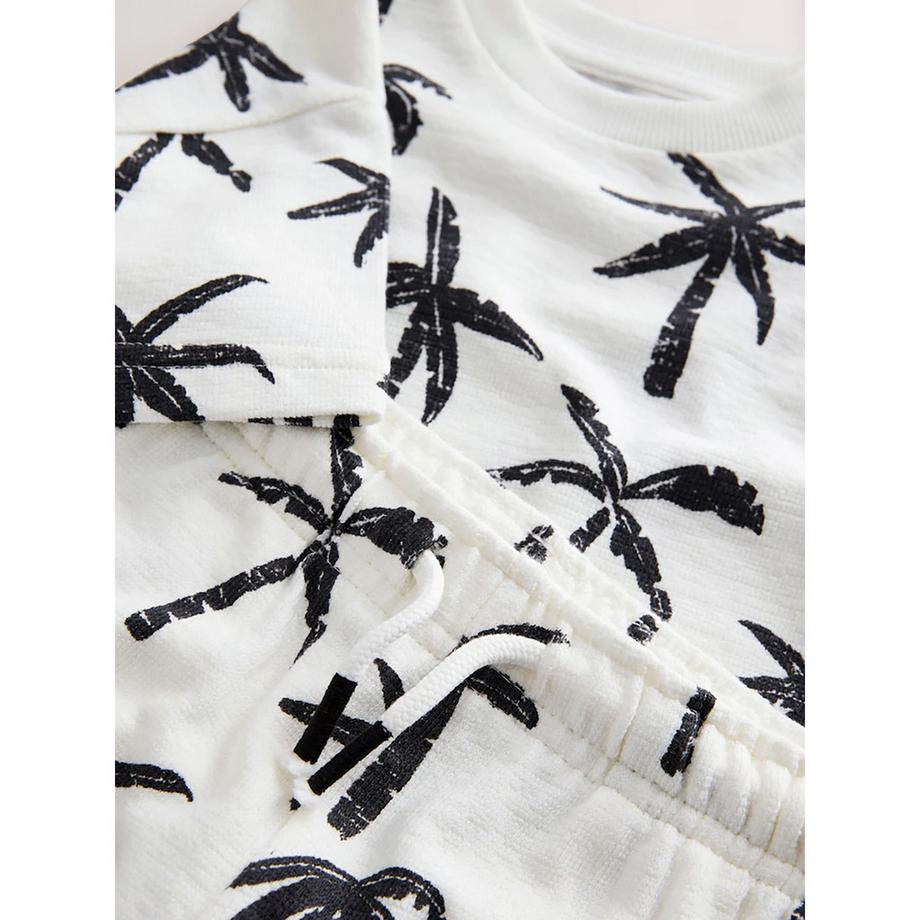 Next  Set: haut & shorts 