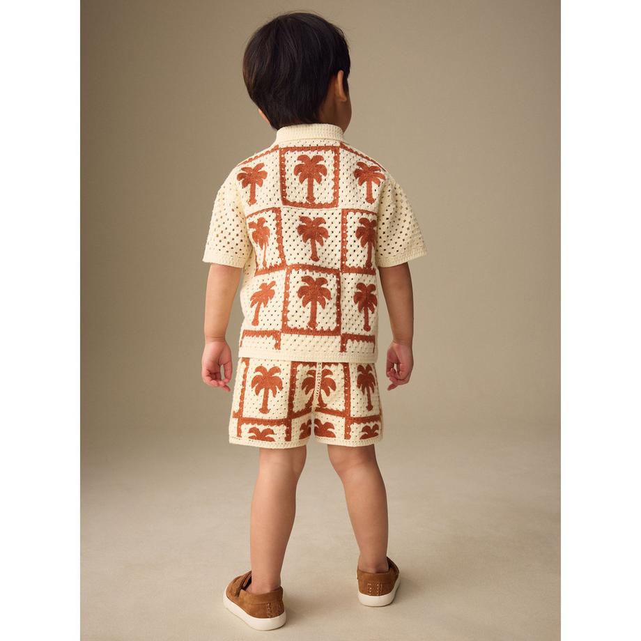 Next  Set: haut & shorts 