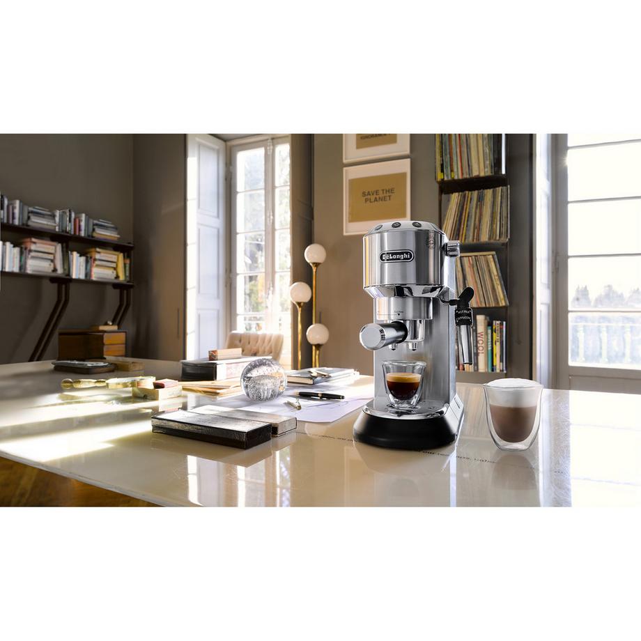 DeLonghi Espressomaschine Dedica EC 685.M 