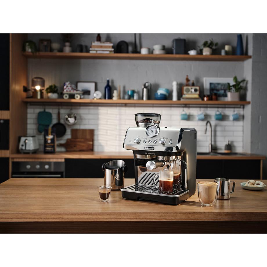 DeLonghi Machine à café à piston La Specialista Arte 