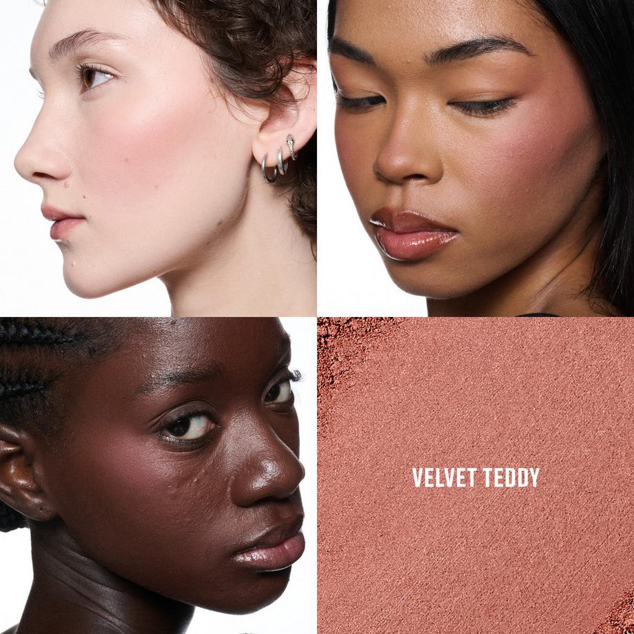 MAC Cosmetics  Skinfinish Colourstruck Blush 