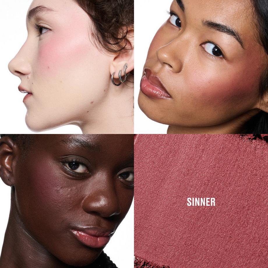 MAC Cosmetics  Skinfinish Colourstruck Blush 