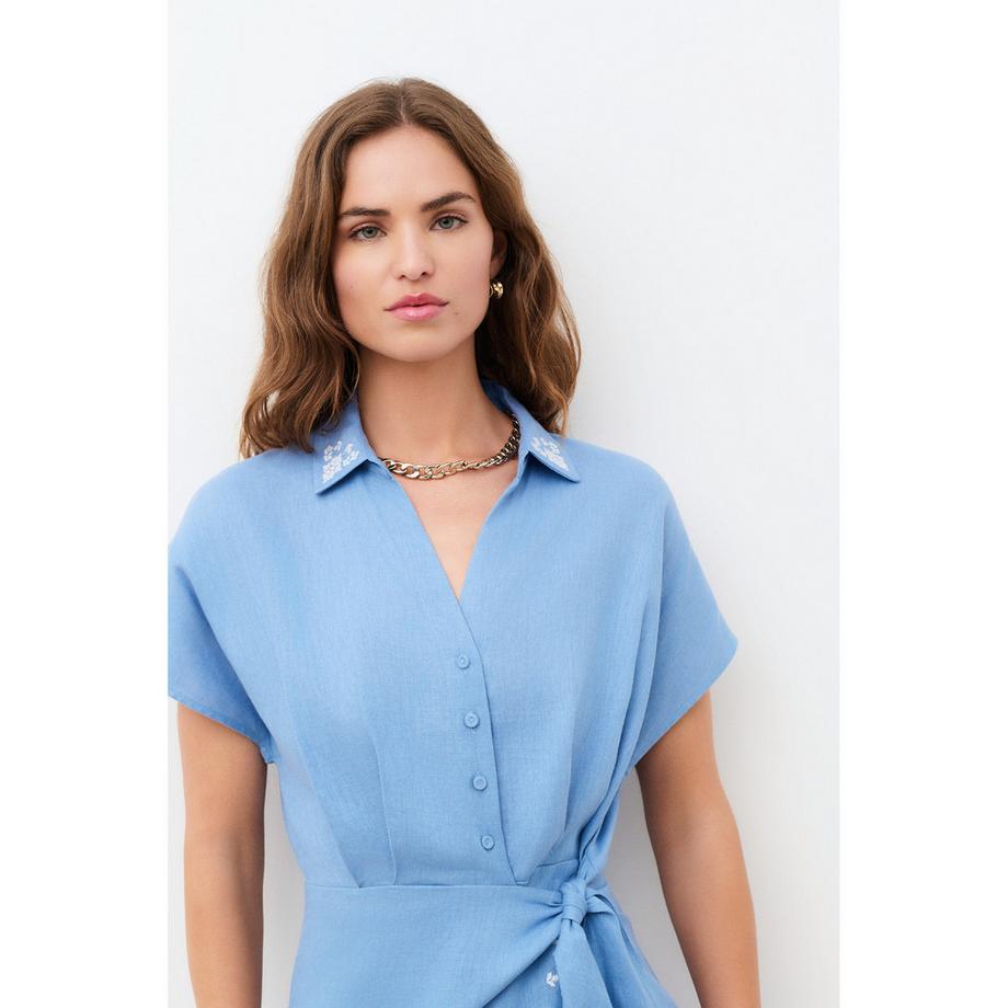 Caroll Robe Chemise Manches Courtes avec Ceinture à Nouer  