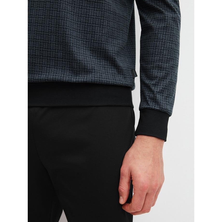 CALIDA Relax Streamline 2 Pyjama mit V-Ausschnitt-Oberteil und Jogger-Hose  