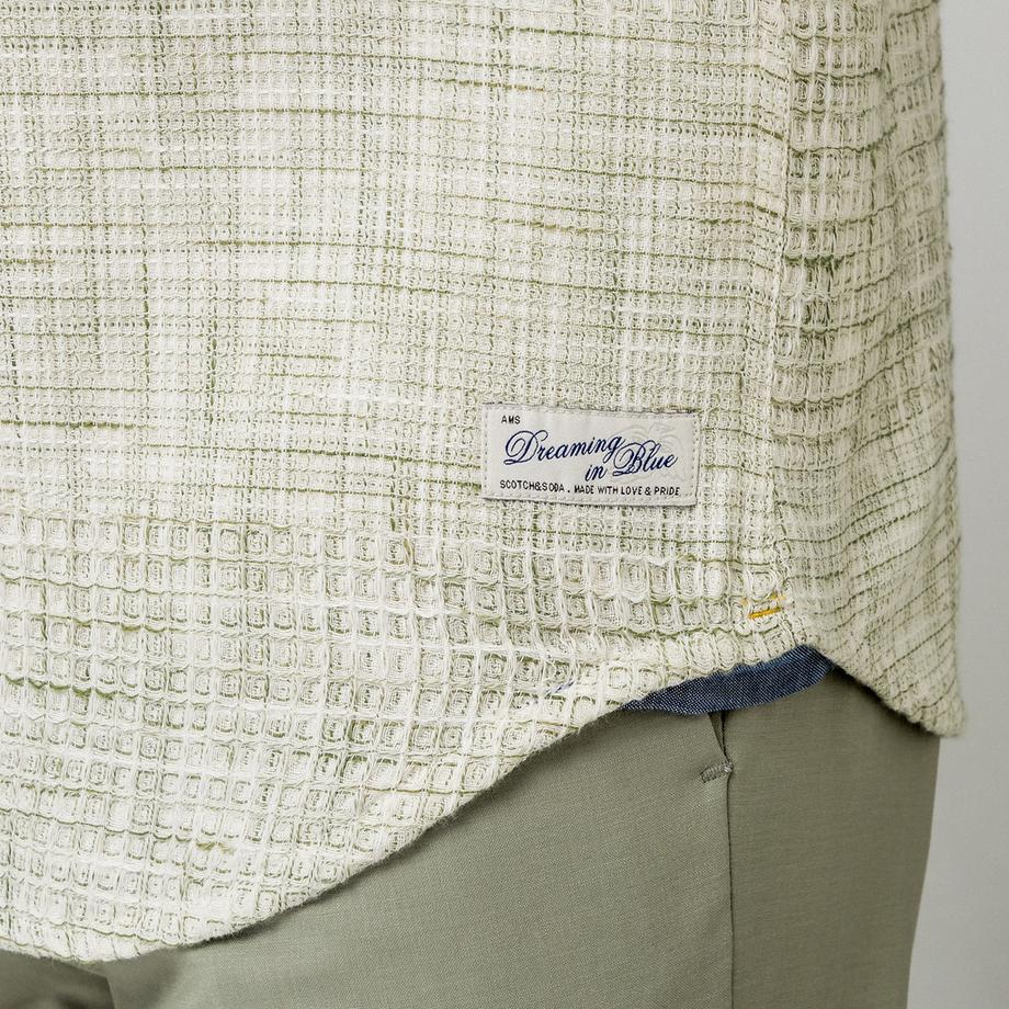 Scotch & Soda Chemise boutonnée à manches longues avec poches poitrine  