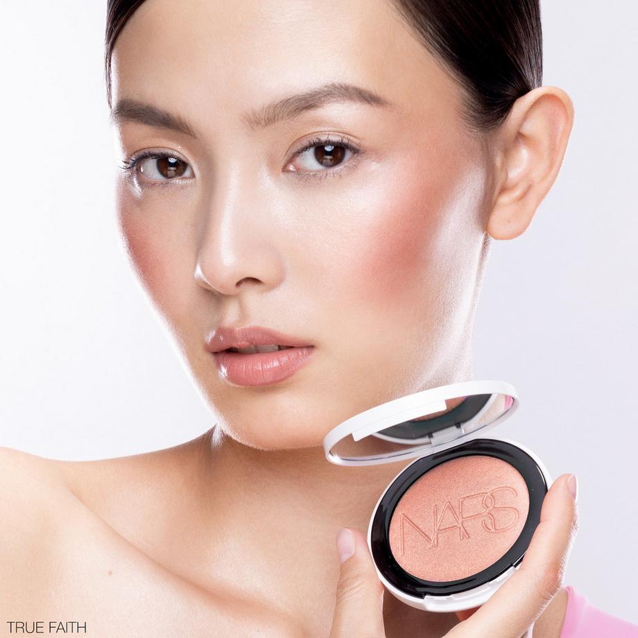 Nars  Light Reflecting™ Luminizing Blush - Perlmuttartiges Highlighter-Rouge 