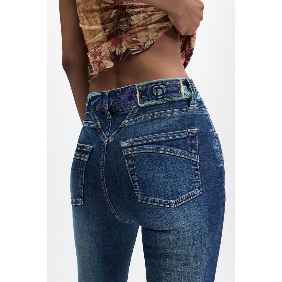 Desigual   