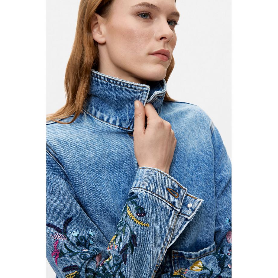 Desigual   