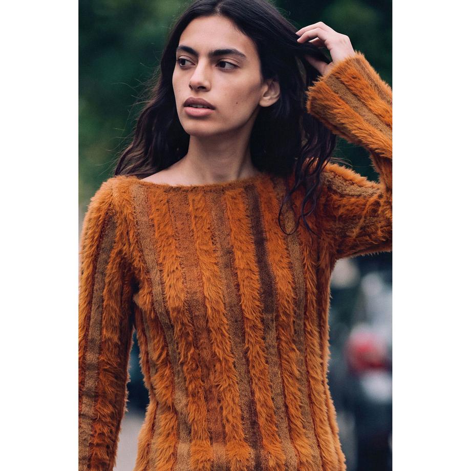 Desigual Maglione a coste soffice e vellutato  
